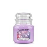 Country Candle Snowflakes Glistening medium 2-stenj dišeča sveča (453 g)