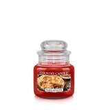 Country Candle Warm Apple Pie dišeča sveča mini 1 stenj (104 g)