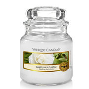 Majhna klasična aromatična sveča Camellia Blossom 104 g