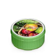 Dišeča sveča Kringle Candle Apple Basil (35 g)