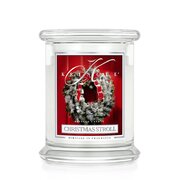 Kringle Candle Christmas Stroll srednja 2 stenjska dišeča sveča (411 g)