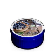 Dišeča sveča Kringle Candle Lavender Blueberry (35 g)