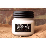 MILKHOUSE CANDLE Saddle Shop dišeča sveča Farmhouse Jar (198 g)