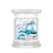 Kringle Candle Tinsel & Thyme dišeča sveča srednje velikosti 2 stenja (411 g)