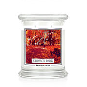 Kringle Candle Crimson Park dišeča sveča medium 2-wick (411 g)