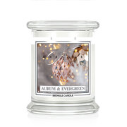 Kringle Candle Aurum & Evergreen dišeča sveča srednja 2 stenja (411 g)