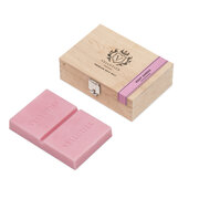 Vellutier Rosy Cheeks dišeči vosek v leseni škatli 50g