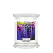 Kringle Candle Glicinija dišeča sveča srednja 2 stenja (411 g)