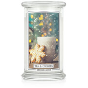 Kringle Candle Tea & Cookies velika dišeča sveča z 2 stenjema (624 g)