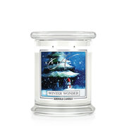 Kringle Candle Winter Wonder srednja 2 stenjska dišeča sveča (411 g)