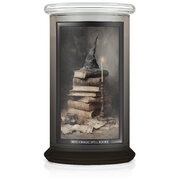 Kringle Candle Halloween Print Based Witch Magic Spell Books velika dišeča sveča z 2 stenjema (624 g)